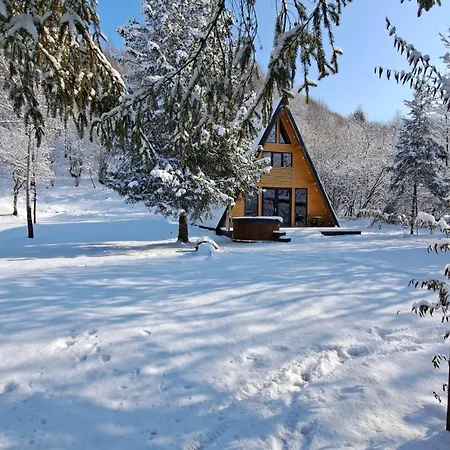 Evia 山林小屋